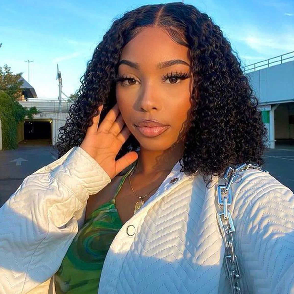 Curly Bob Wigs 13x6 Lace Front Wigs 180% Density